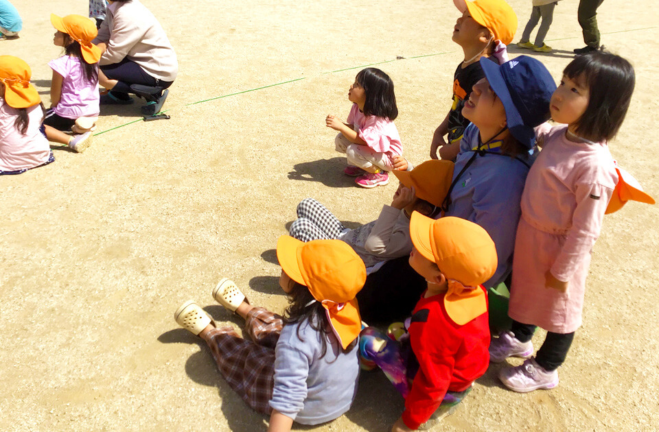 2023年4月 SuruSuスルス上陽こども園 鯉のぼり🎏の様子