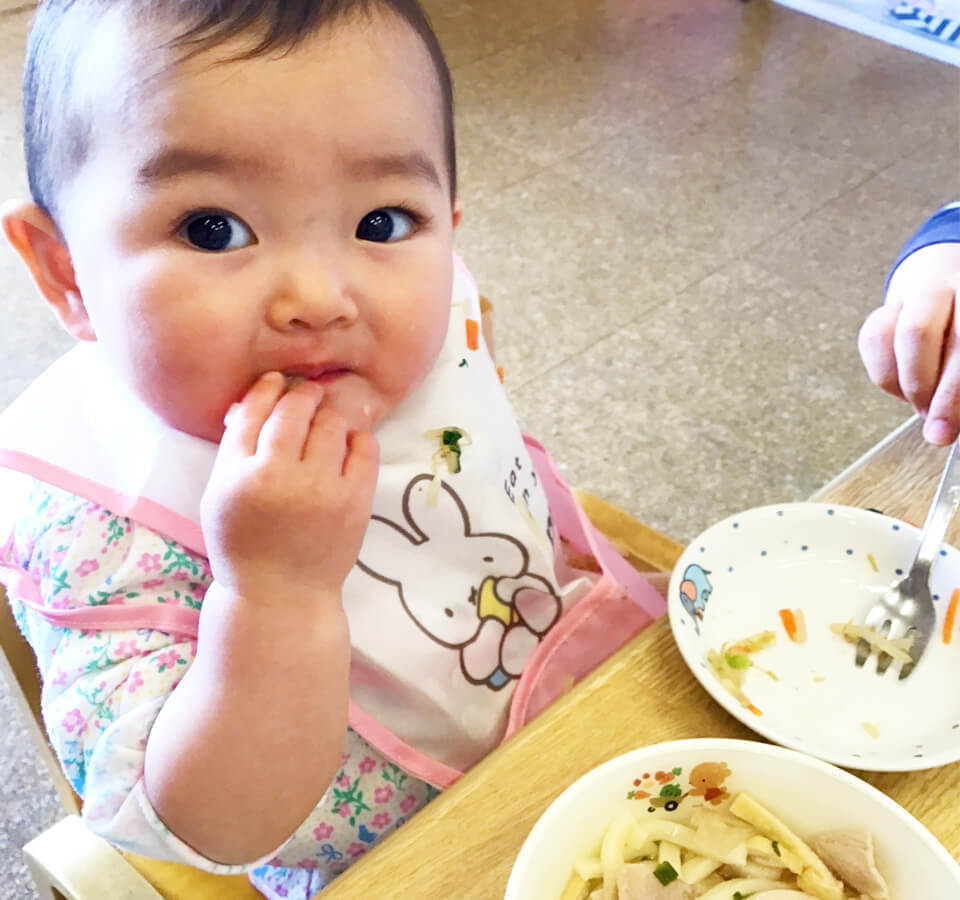 2023年1月 SuruSuスルス上陽こども園 初めての給食の様子