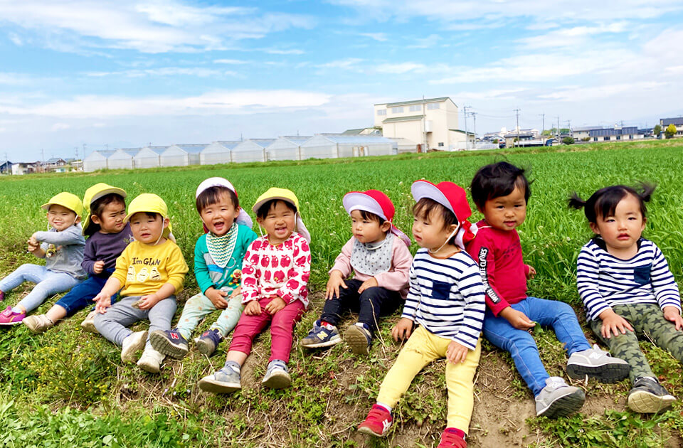 2023年4月 SuruSuスルス上陽こども園 春のお散歩☀の様子