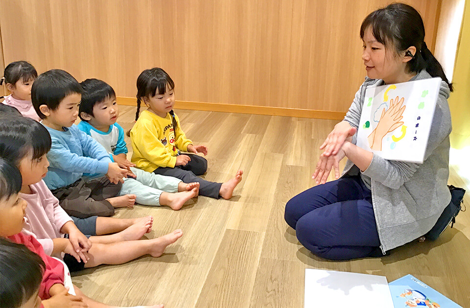 2025年11月 SuruSuスルス上陽こども園 手洗い指導の様子