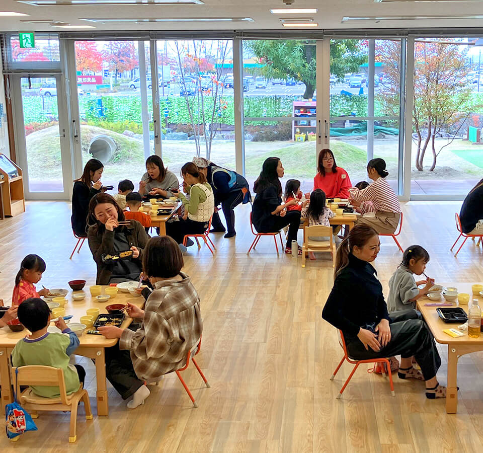 2025年11月 SuruSu祝昌こども園 親子スマイル会の様子